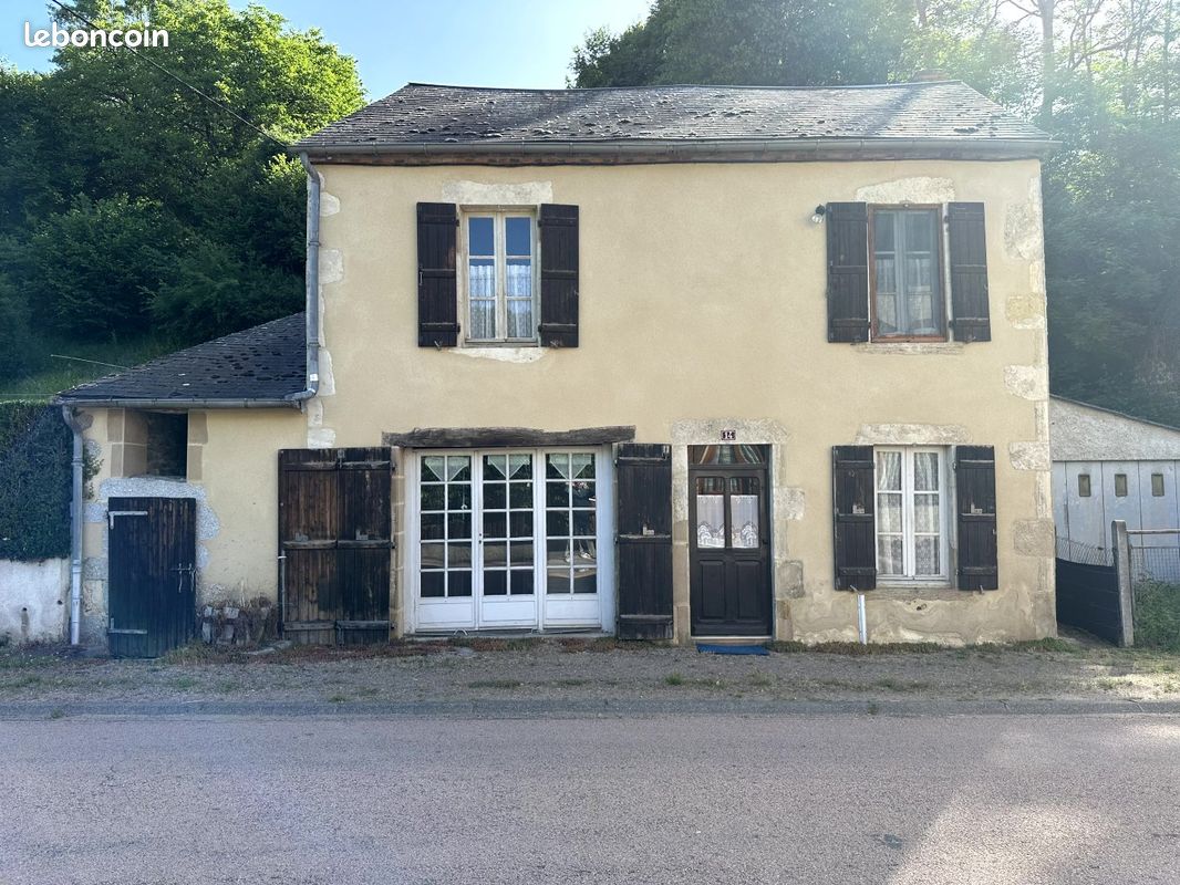 Maison 3 pièces 76 m² · à Arronnes · 76 m² · 48 000 €