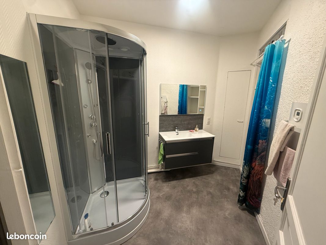 Appartement 5 pièces 130 m² · à Alès · 130 m² · 150 000 €