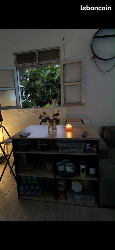 Table haute avec rangement (image 2)