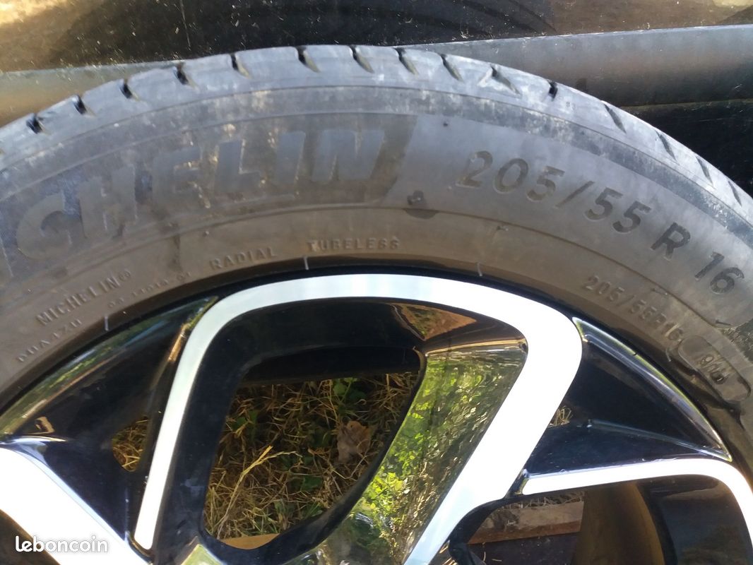 2 Jantes alu Citroën C3 III avec bons pneus Michelin Primacy 205/55R16 (image 2)