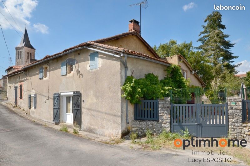 Maison 4 pièces 127 m² · à Saint-Laurent-de-Céris · 127 m² · 67 000 €