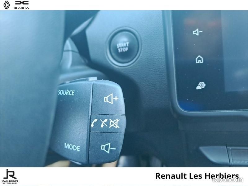 Dacia Duster 1.5 Blue dCi 115ch Prestige + 4x2 (image 20)