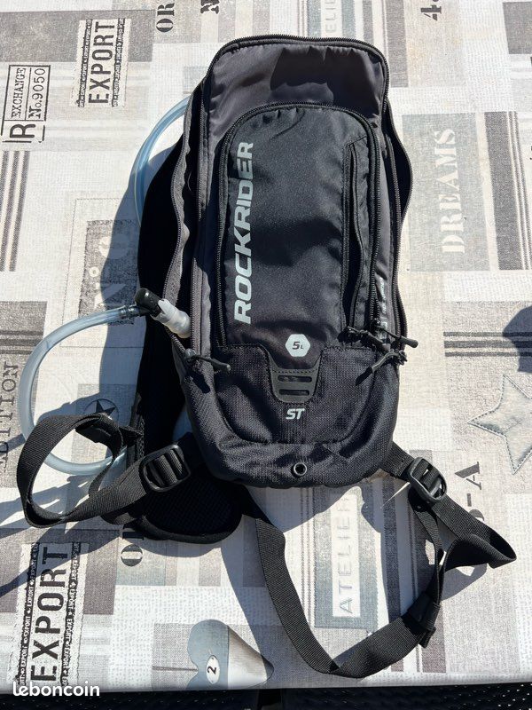 Sac à eau VTT Decathlon ST 500 Équipements vélos