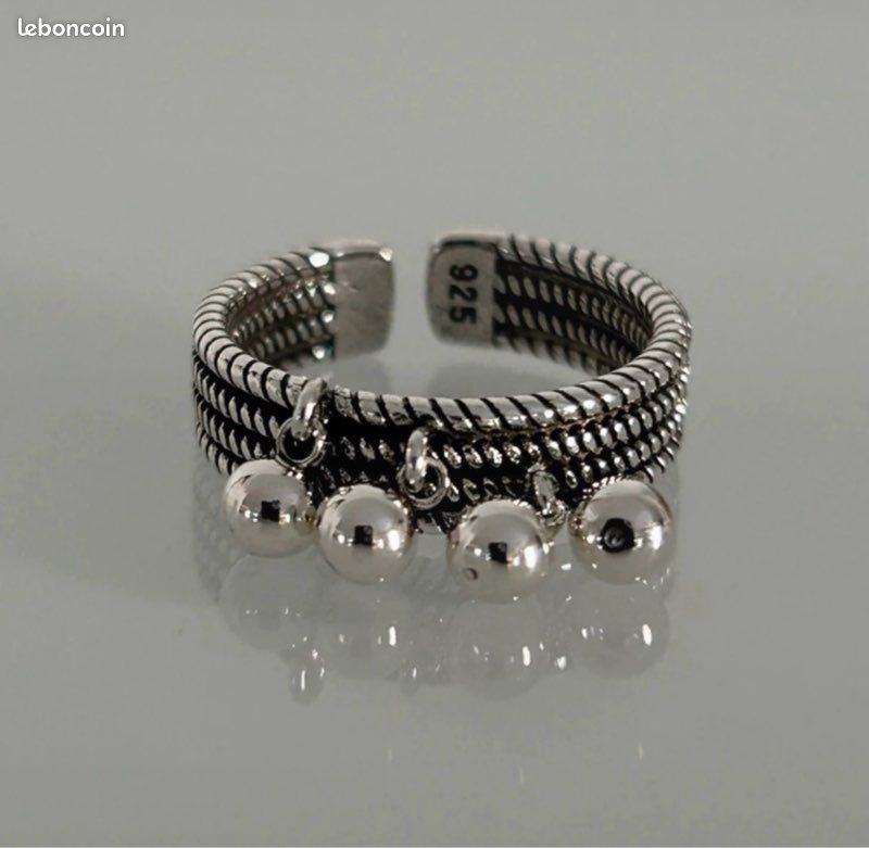 Bague breloque ajustable argent (image 1)