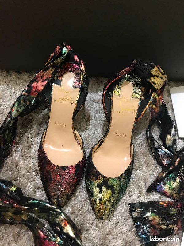 Escarpins Christian Louboutin Eloïse du desert (image 3)