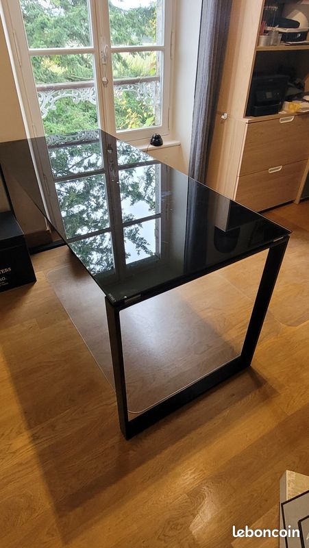 Bureau design en verre noir (image 1)