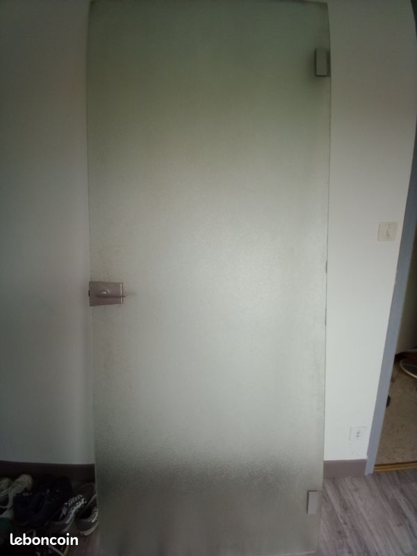 Porte en verre (image 1)