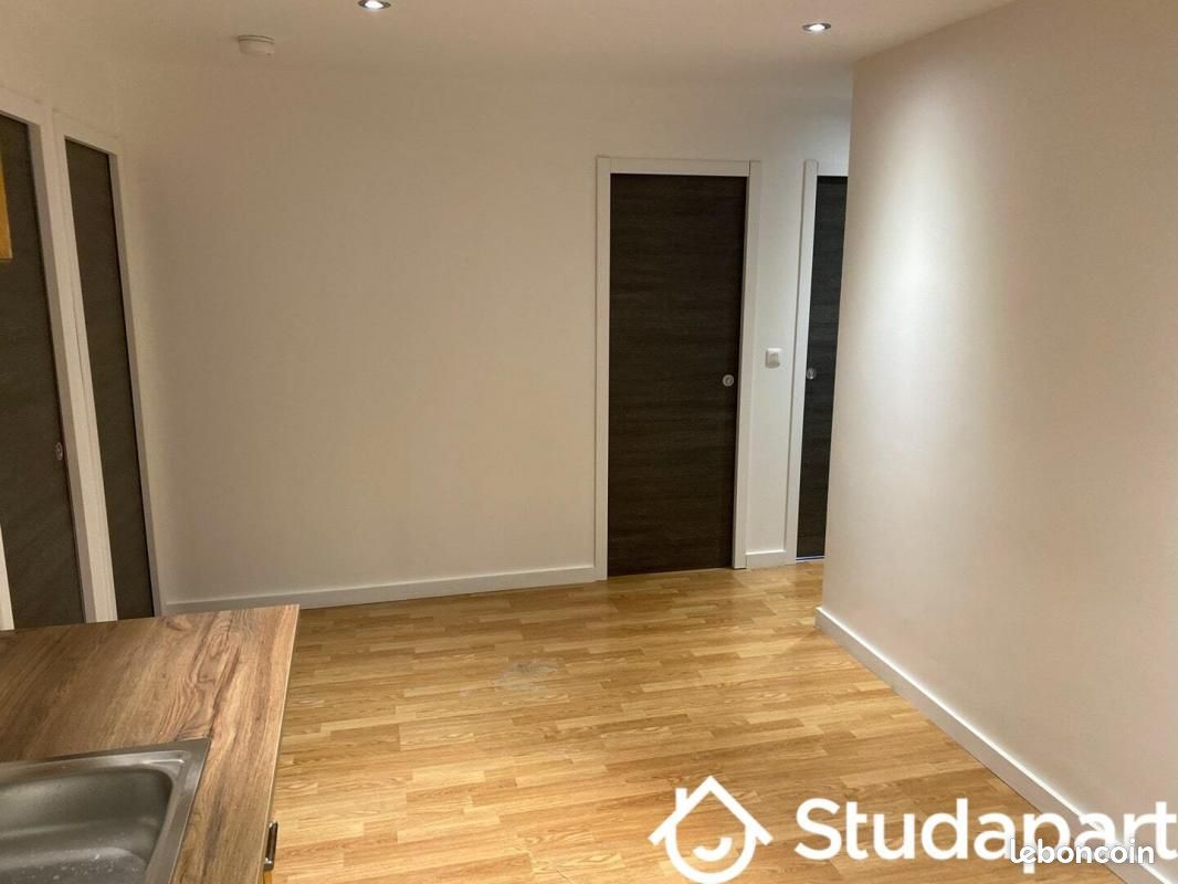 Appartement a louer grigny - 1 pièce(s) - 15 m2 - Surfyn