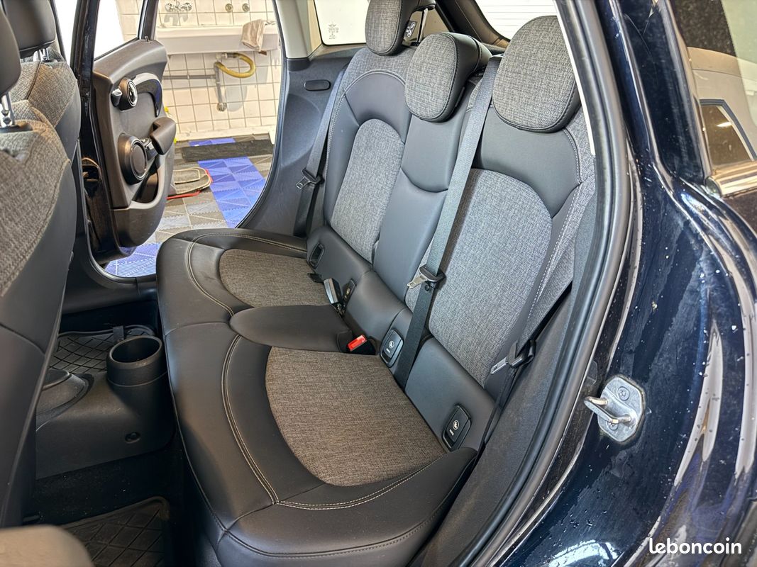 MINI HATCH 5 PORTES F55 LCI Cooper 136 ch Edition Greenwich (image 26)