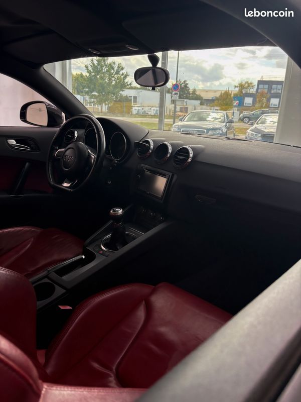 Audi TT 2.0 TFSI 200 CH (image 4)