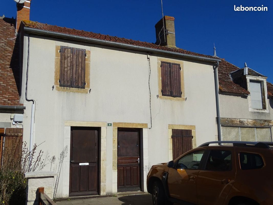 Maison 5 pièces 98 m² · au Châtelet · 98 m² · 49 000 €