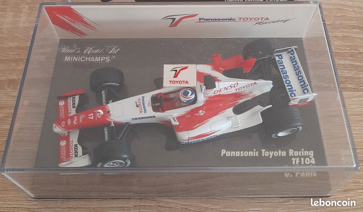 Formule 1 Toyota Racing TF104 2004 O. Panis 