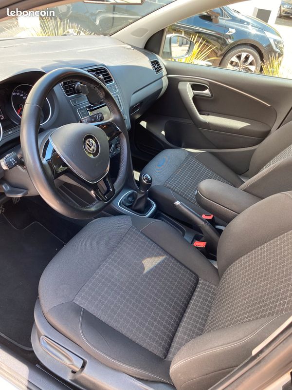 Volkswagen Polo 1.2 TSI Comfortline BlueMotion Tech 90ch/ Carnet/ Clim/ Ecran/ Radars/ 73000 kms (image 4)