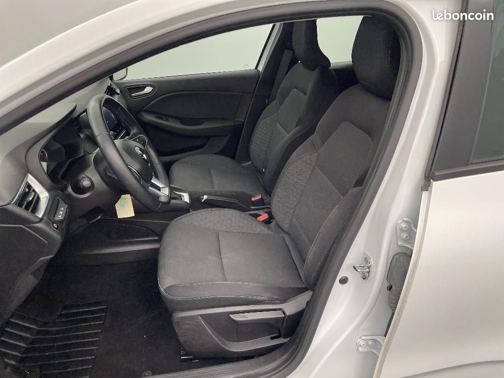 Renault Clio V E-Tech 140 - 21N Business (image 17)