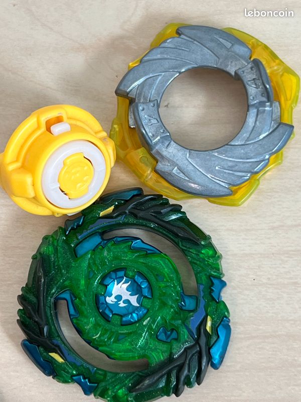 Toupie Beyblade Burst Fafnir F3 Evolution – Hasbro – Neuf Sous Blister