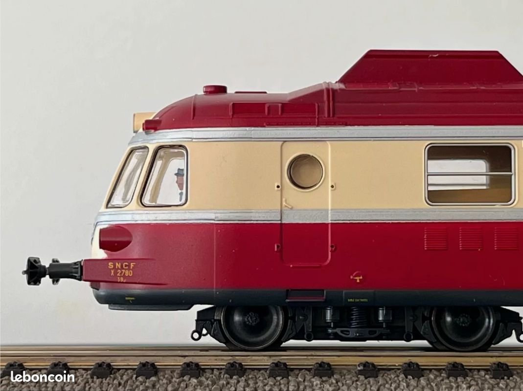 Autorail Roco 43033.2 RGP TEE X2700 SNCF Digitalisé – Échelle HO Courant Continu