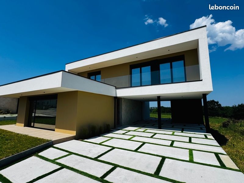 Maison 7 pièces 141 m² · à Tréglonou · 141 m² · 395 000 €