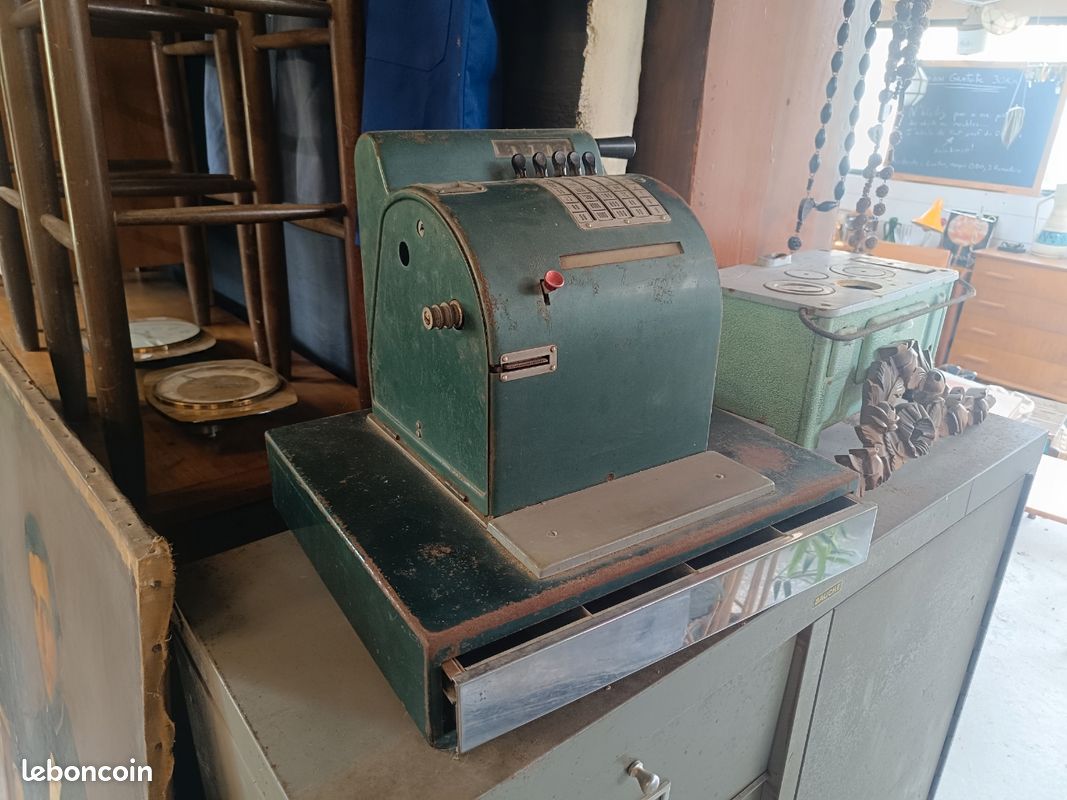 Caisse enregistreuse ancienne (image 7)