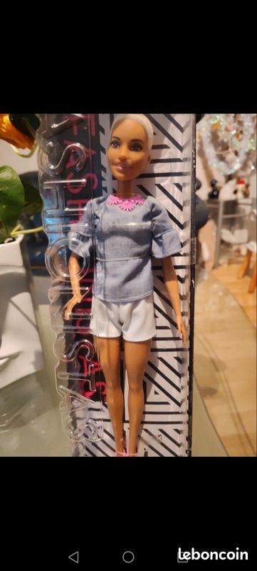 Barbie fashionistas 82, neuve Jeux Jouets