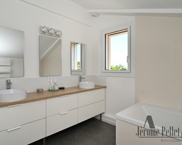 Maison 699 000 € - 164 m²