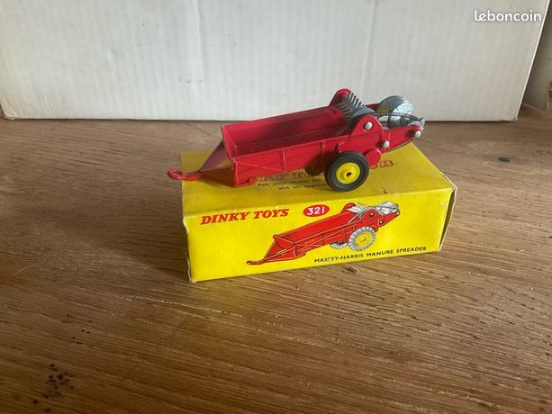 Dinky Toys GB N°321 Massey Harris, épandeur à Fumier, Remorque Rouge, échelle 1/43, Boîte D'origine