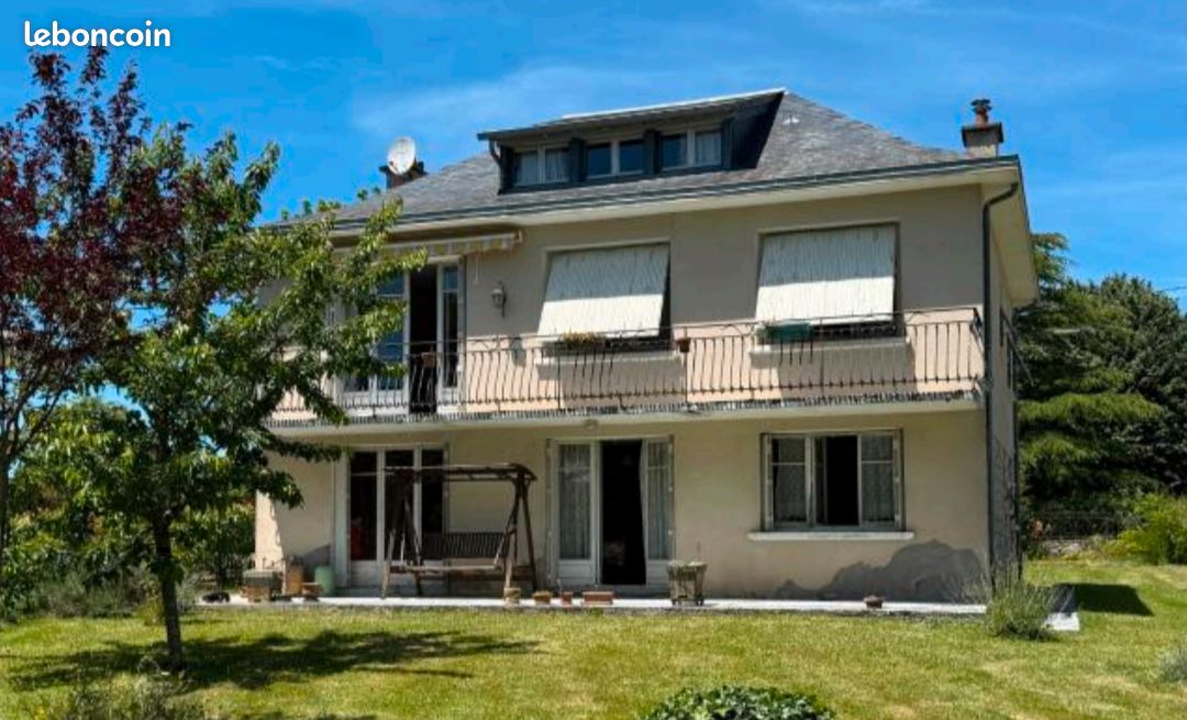 Maison 6 pièces 126 m² · à Naucelle · 126 m² · 170 000 €