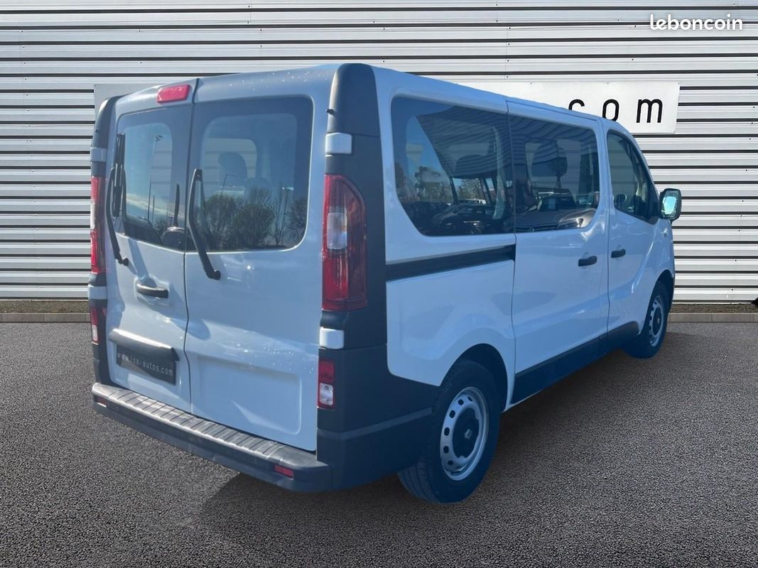 RENAULT TRAFIC 1.6 dCi 95 COMBI Life L1H1 9 PLACES (image 4)