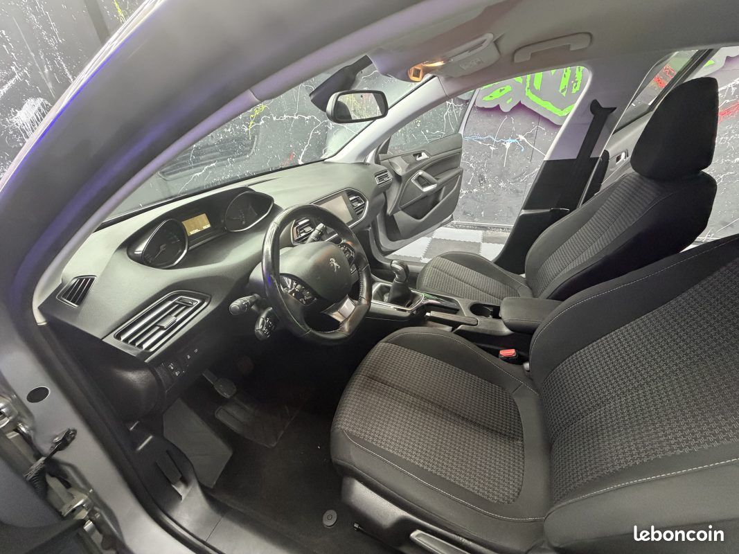 Peugeot 308 ii 1.6 blue hdi 100 access 2017 (image 8)
