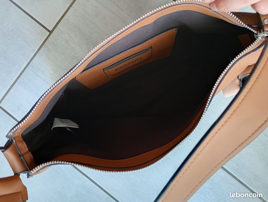 Sac a main neuf et portefeuille (image 3)