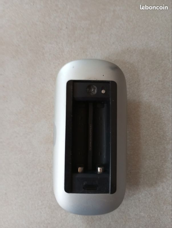 Souris apple Magic Mouse (image 5)