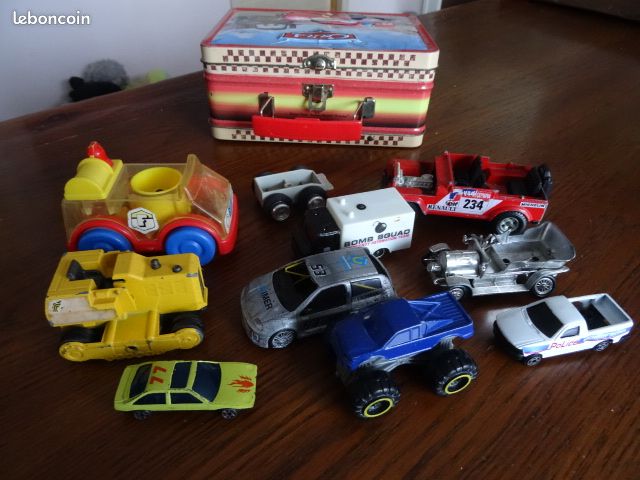 Boite mallette valisette métal Cars + voitures (image 10)