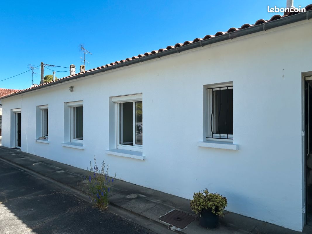Maison 3 pièces 106 m² · à Clion · 106 m² · 159 000 €
