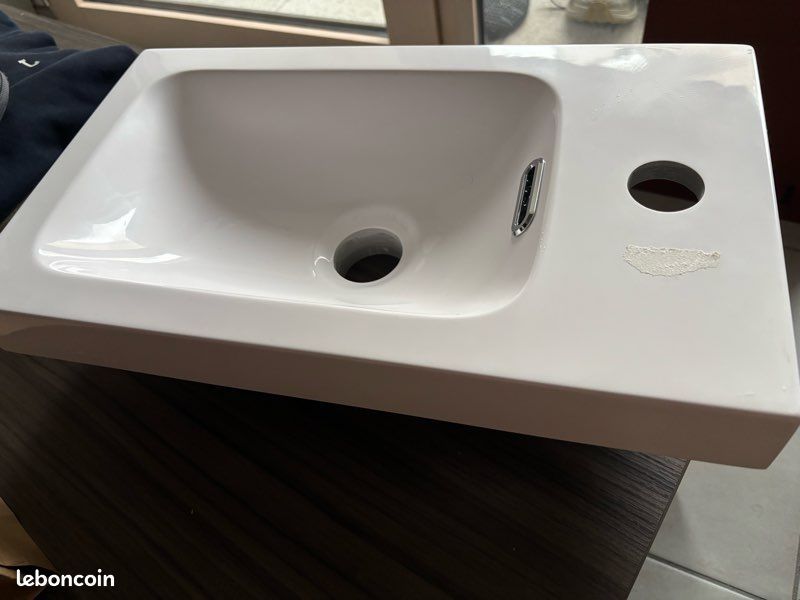 Vasque toilettes (image 1)