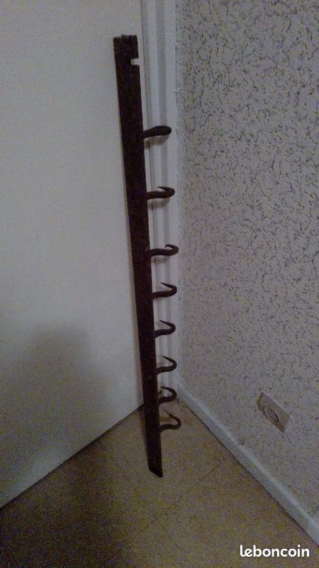 Ancienne barre a crochet de boucher a 8crochet .20e (image 2)