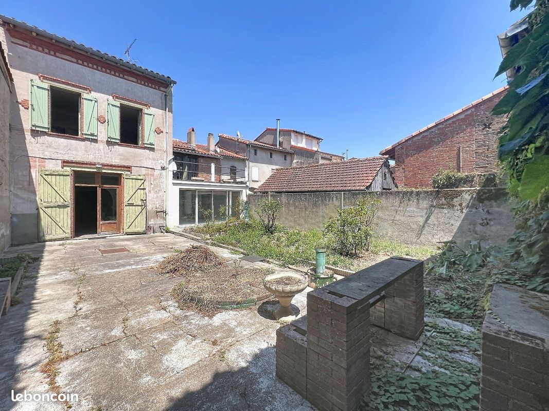 Maison 7 pièces 200 m² · à Baziège · 200 m² · 285 000 €