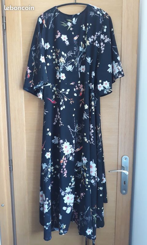 Robe asymétrique portefeuille noire fleurs cache cache t 40 neuve (image 3)