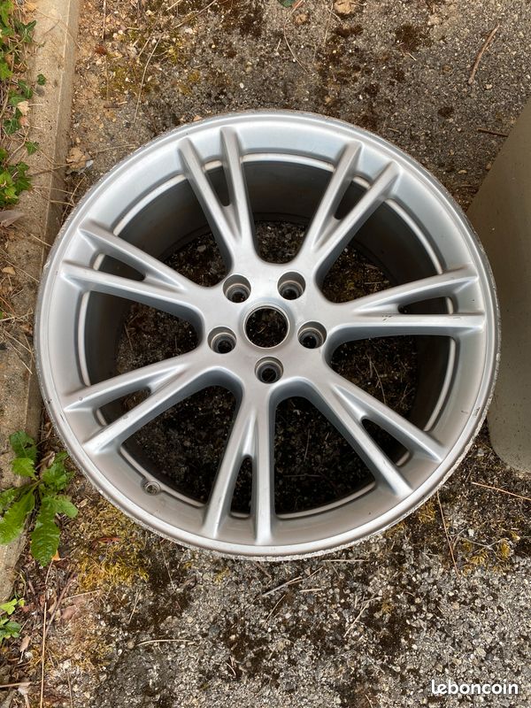 Jantes Tesla modèle y (image 1)