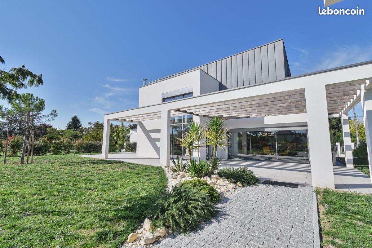 Maison 6 pièces 215 m² · à Tours · 215 m² · 680 000 €