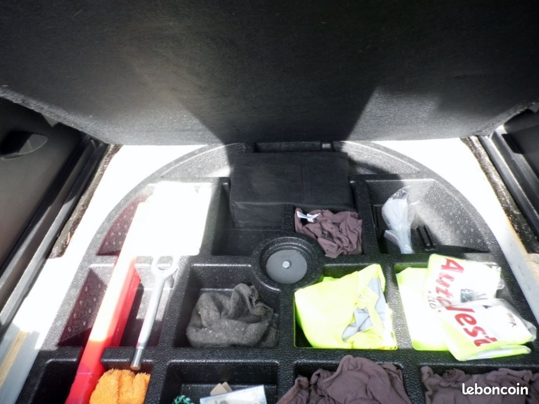 JEEP RENEGADE 1.0 GSE T3 120 ch BVM6 Sport (image 17)