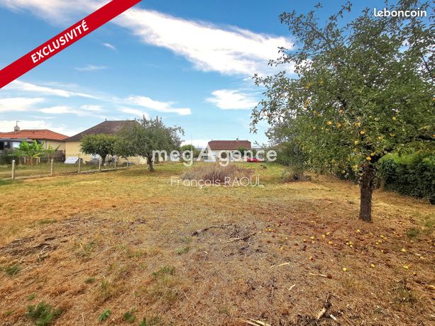 Terrain 1073 m² BIARS-SUR-CERE