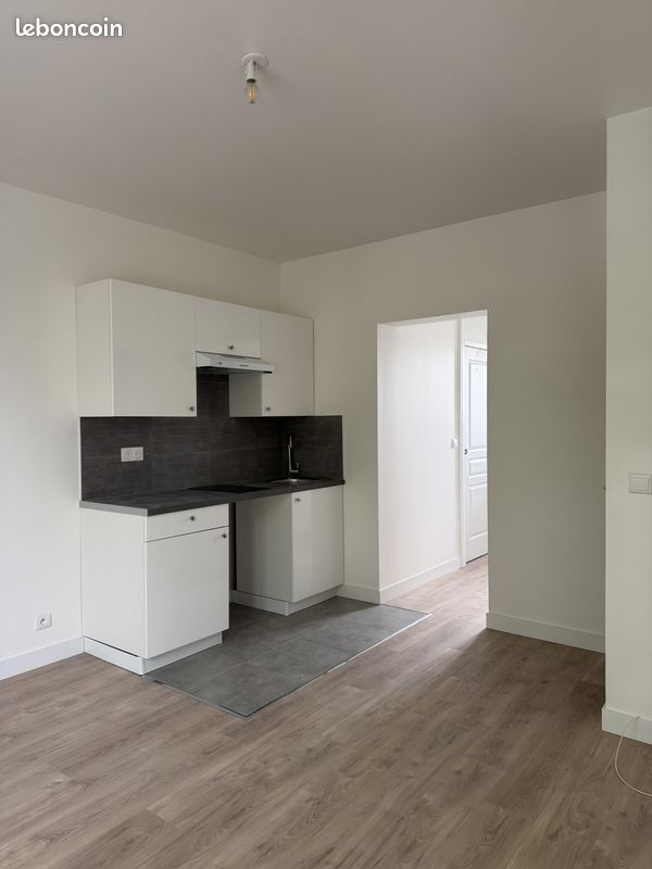 Appartement 1 pièce 23 m² · à Saint-Maur-des-Fossés · 23 m² · 680 €/mois