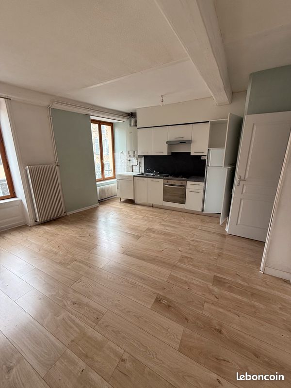 Appartement 4 pièces 72 m² · à Ambert · 72 m² · 495 €/mois