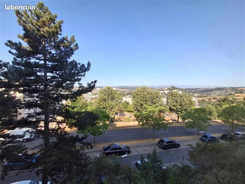 Appartement 3 pièces 67 m² · à Saint-Étienne · 67 m² · 420 €
