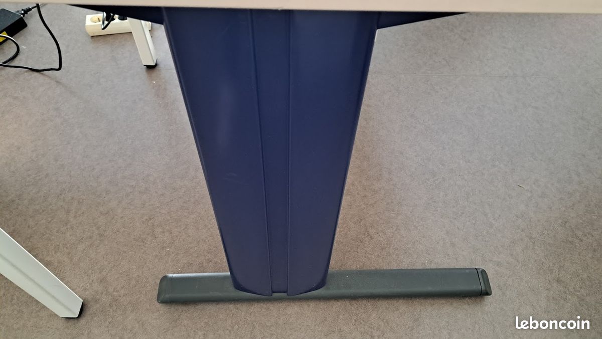Table de bureau (image 2)