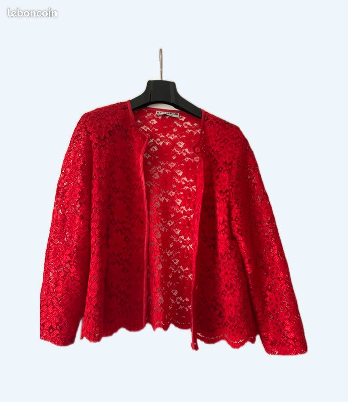 Veste ou cardigan en dentelle rouge (image 1)
