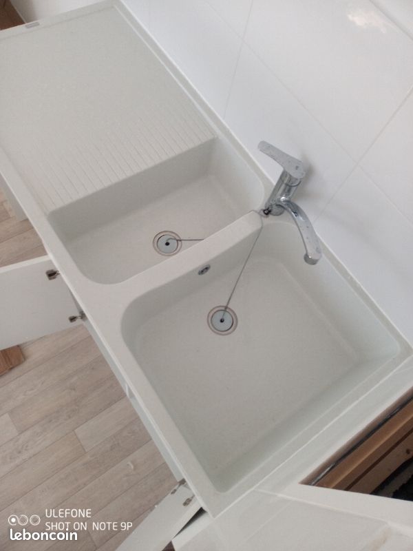 Évier tout neuf robinet Grohe et son sous évier jamais utilisé (image 2)
