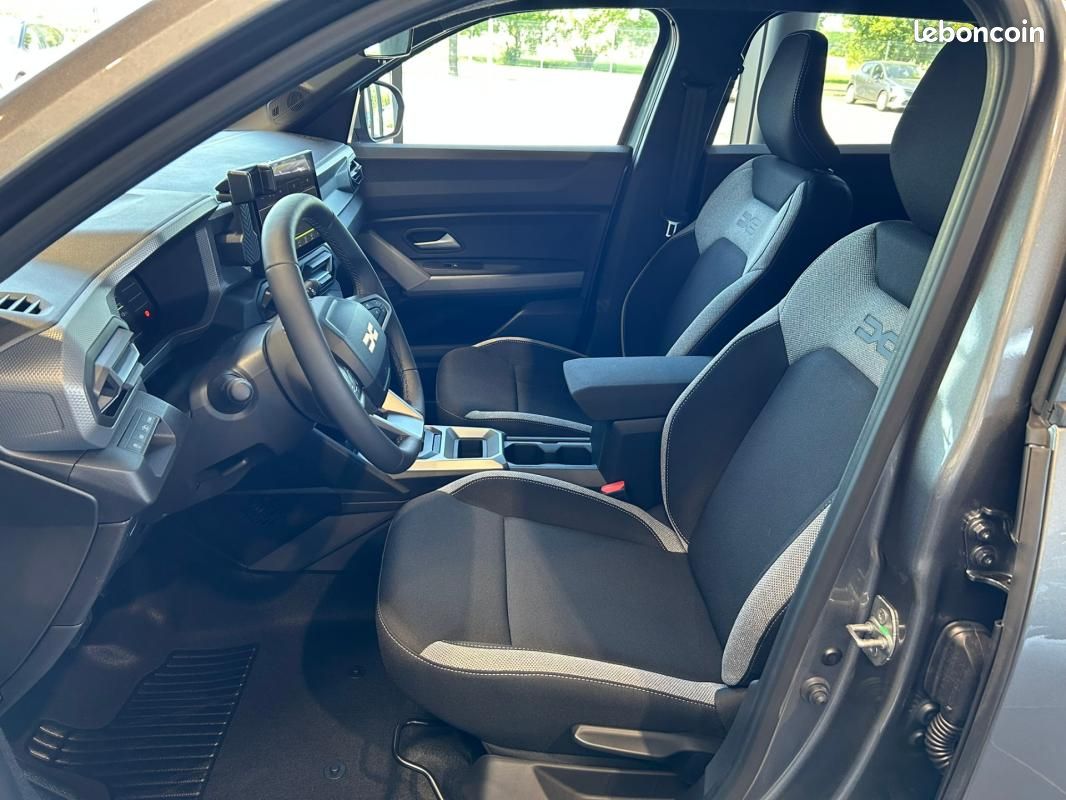 Dacia Duster Hybrid 155 Journey (image 19)