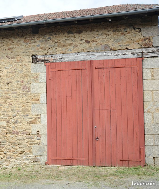 Location grange 80m2 (garage 40m2 + stockage 40m2) · à Ambazac · 300 €/mois