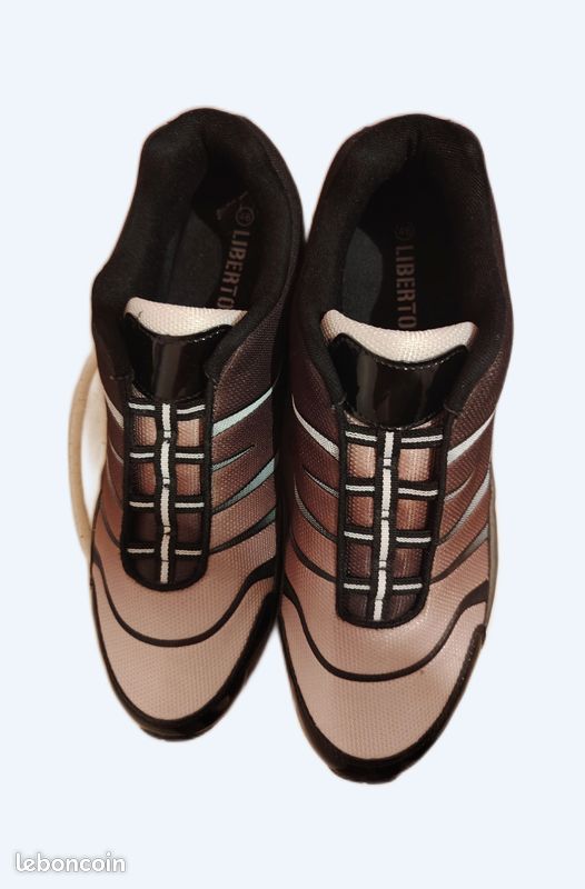 Basket liberto taille 46 neuve Chaussures