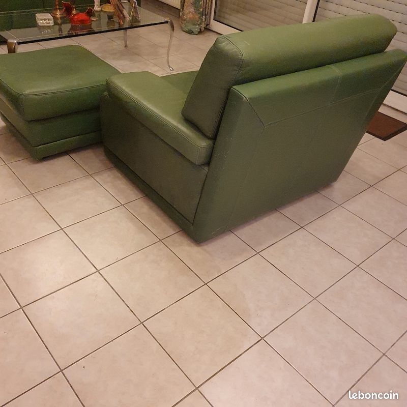 Fauteuil + pouf (image 2)